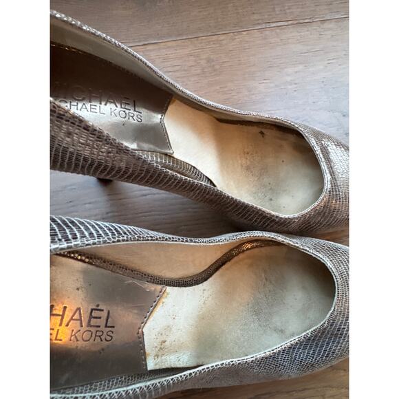 MICHAEL Michael Kors Slip On Stiletto Metallic Pump Heels Silver Gold Sz 6.5M - Picture 8 of 9